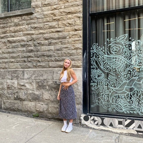 Meet your Posher, Maude - Picture 1 of 4